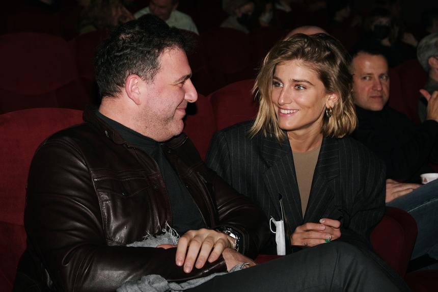 Нино Нинидзе и Максим Виторган предпочли не пересекаться и посетили премьеру спектакля в разные дни