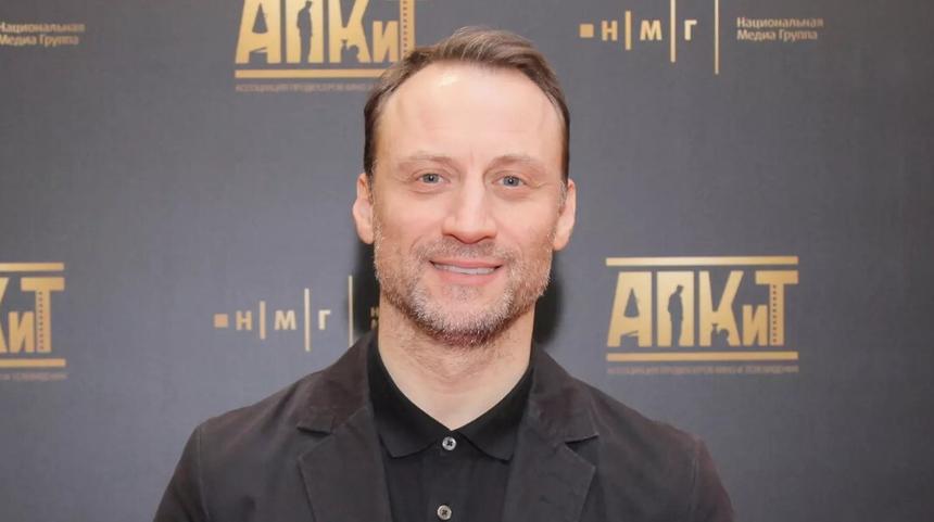 Анатолий Белый переписал московскую квартиру на жену