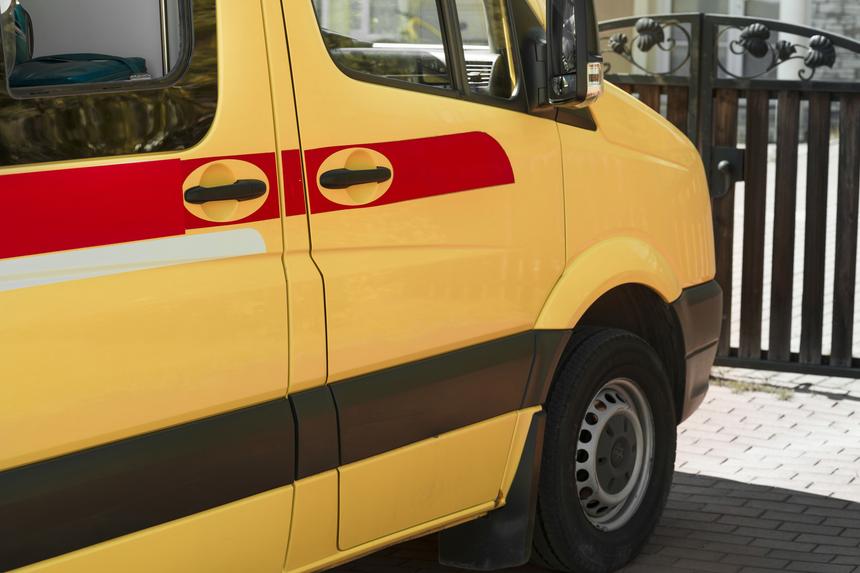 Стало плохо в пути: 11-летняя девочка-инвалид умерла во время поездки на реабилитацию