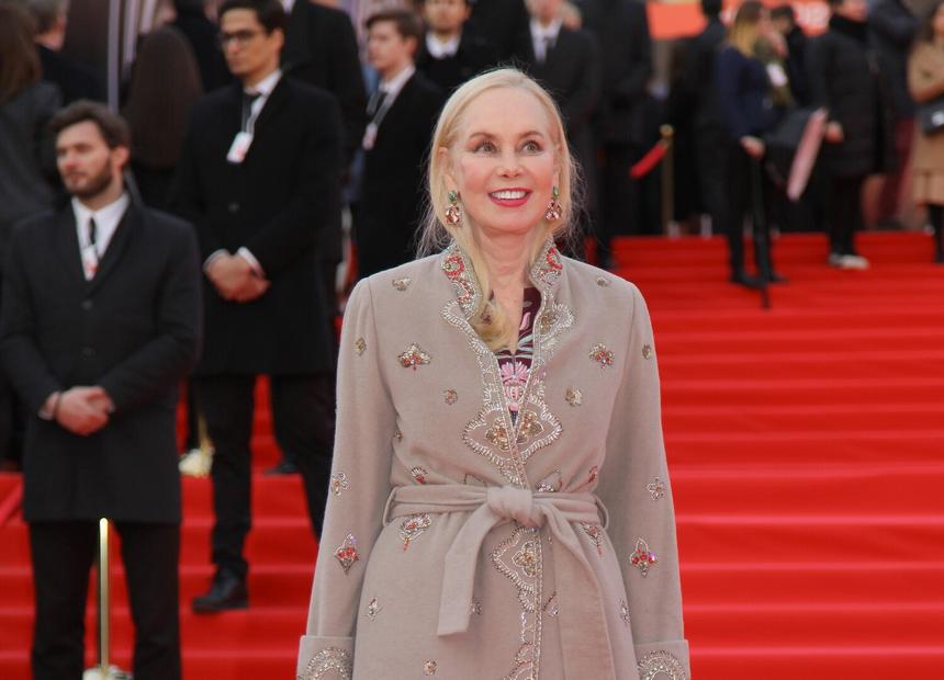 Покорил сразу: что подарил Иосиф Кобзон на первом свидании своей жене Нелли