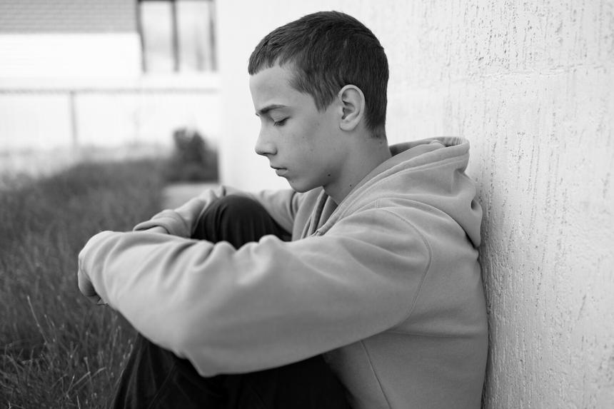 Ударили ножом не менее 4 раз: что известно об убийстве 15-летнего мальчика в Иркутске