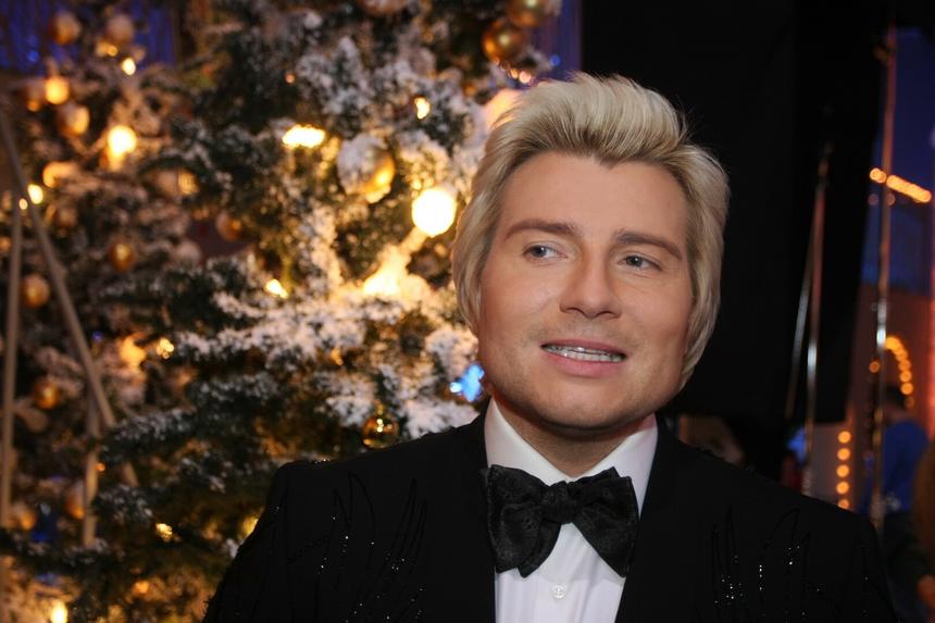 Стали известны имена ведущих «Новогоднего Голубого огонька 2024»