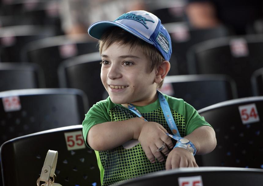 Победитель детского «Голоса» Даня Плужников остался без денег из-за «подарка» экс-мэра Сочи