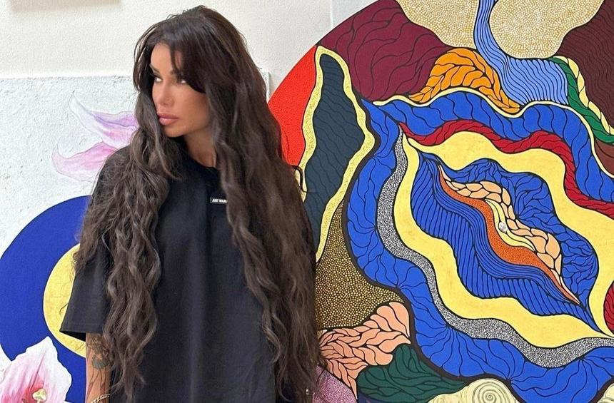 Останавливаться в своих странных поступках не собирается: Айза намерена лишить Гуфа родительских прав