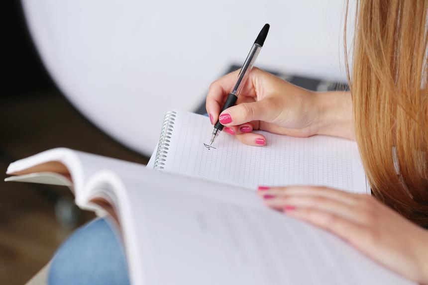 Появилась расшифровка записи в тетради открывшей стрельбу в брянской школе восьмиклассницы