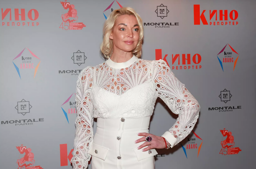 «Это уже страшно»: Максакова* сообщила, что Волочкова спивается на протяжении 10-ти лет