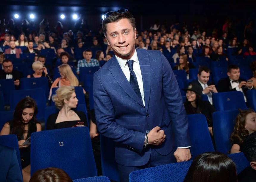 Актер Павел Прилучный признался, что не спит по ночам из-за ребенка
