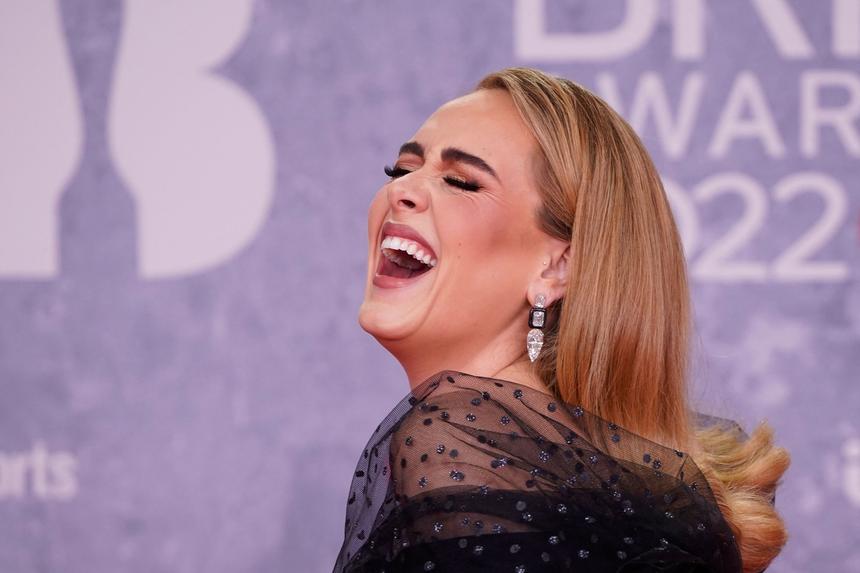 Певица Адель рассказала, почему отказывается играть известных людей в кино