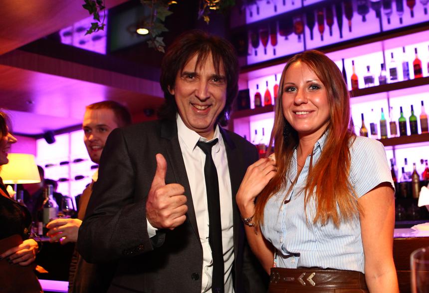 Общение с авторитетами и десять концертов в день: Кай Метов вспомнил, каким был шоу-бизнес в 90-е