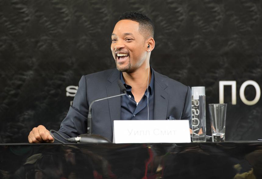 Поклонники обсуждают новую девушку Уилла Смита, похожую на его жену