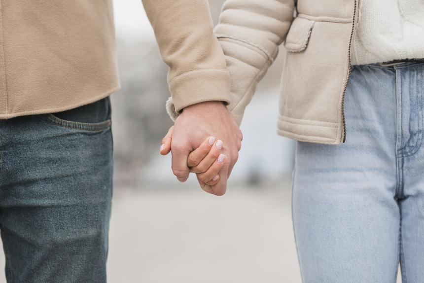 В отношениях кипят нешуточные страсти: певица Анна Седокова рассказала о проблемах в семье