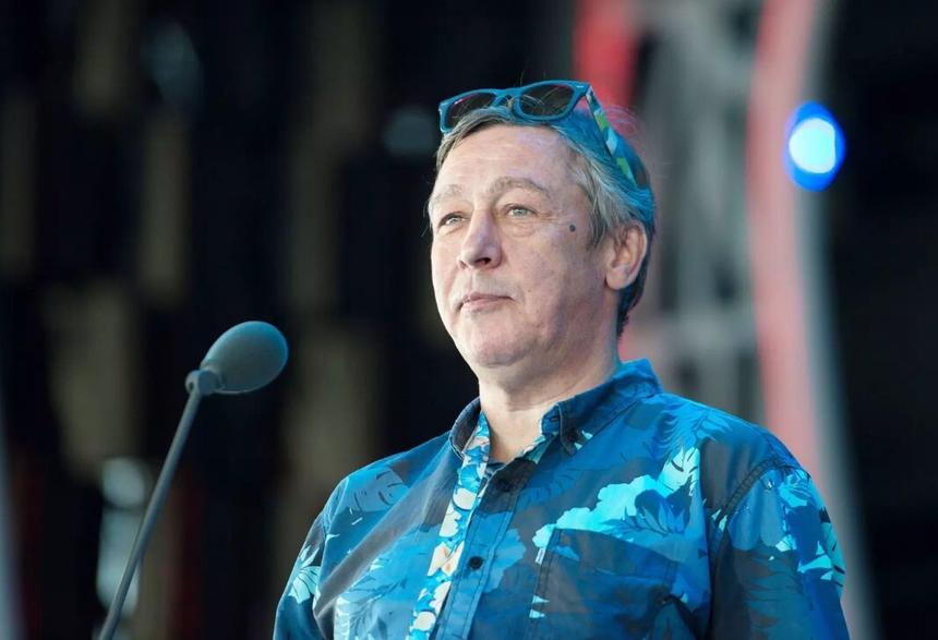 Жалующаяся на голод экс-супруга Ефремова просит у актера деньги на эвтаназию кошек