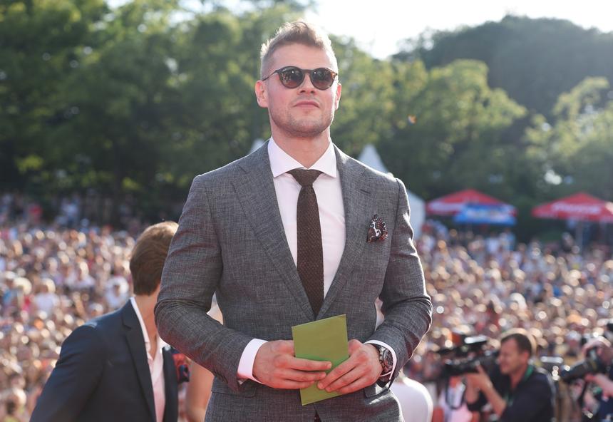 «Не работаю бесплатно»: Яглыч рассказал об отношении к съемкам без гонорара