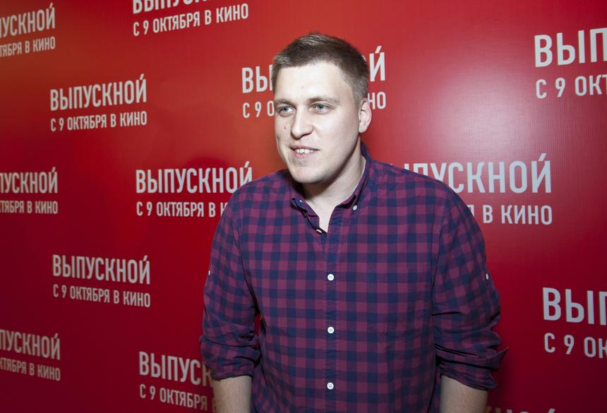 Комик Незлобин продал квартиру в Москве и купил банку черной икры в США