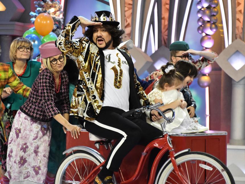 До 10 млн рублей: оставшиеся в России звезды задрали цену на новогодние выступления