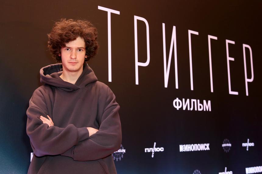 Актер Влад Тирон признался, что его девушка не имеет отношения к кино