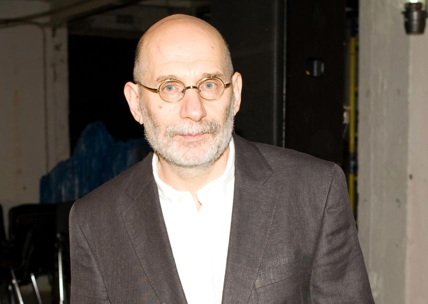 В театрах России могут запретить спектакли по произведениям Бориса Акунина*