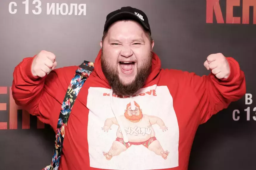 Умерший танцор Дмитрий Красилов собирался встречать Новый год с мамой