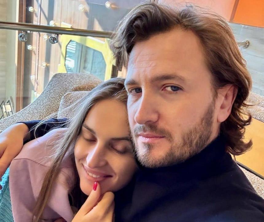 «Вызывает чувство гнева»: Кадони отложил свадьбу с возлюбленной