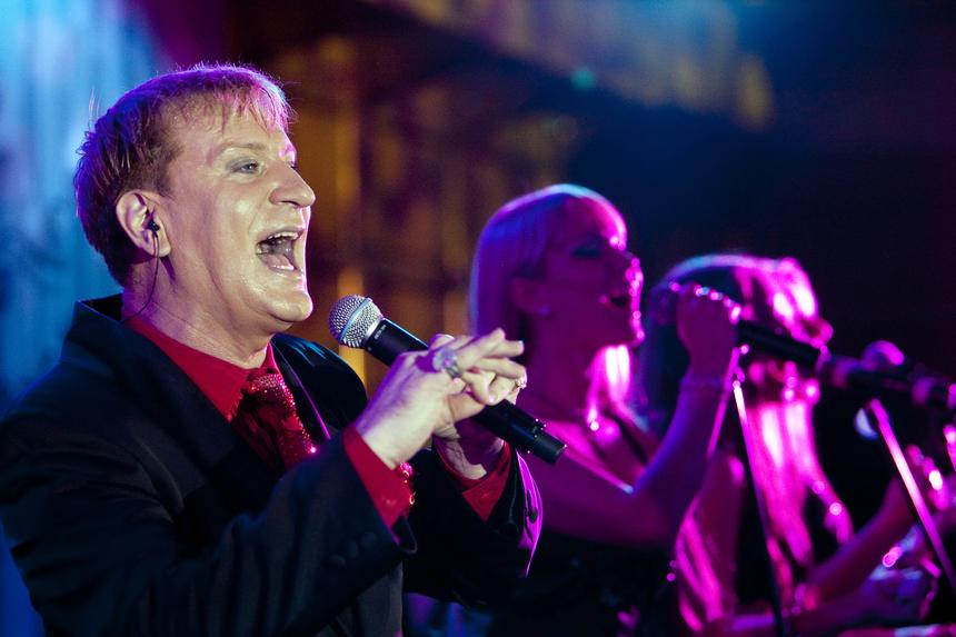 Певец Сергей Пенкин отказался выступать в Дубае ради награждения в России