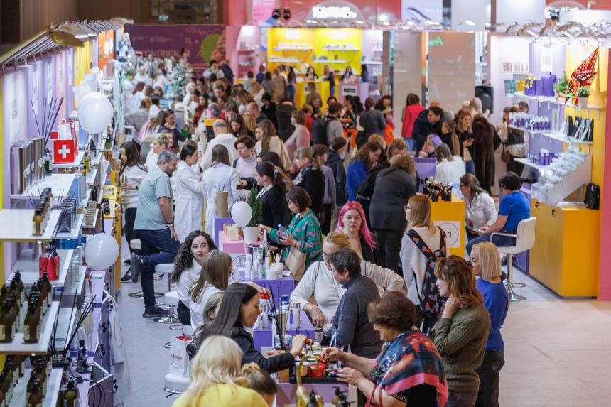 Московская неделя красоты: знаменитые гости и самые яркие моменты