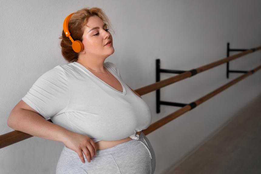 Не принимает ванну и не помещается в машину: как живет 34-летняя россиянка, вес которой перевалил за 300 кг