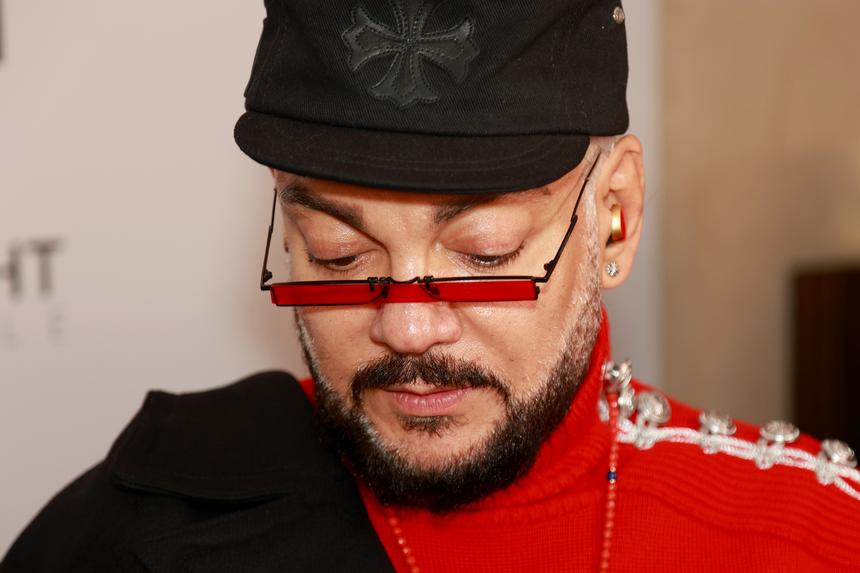 Покалечившему охранника Филиппу Киркорову грозит четыре месяца ареста