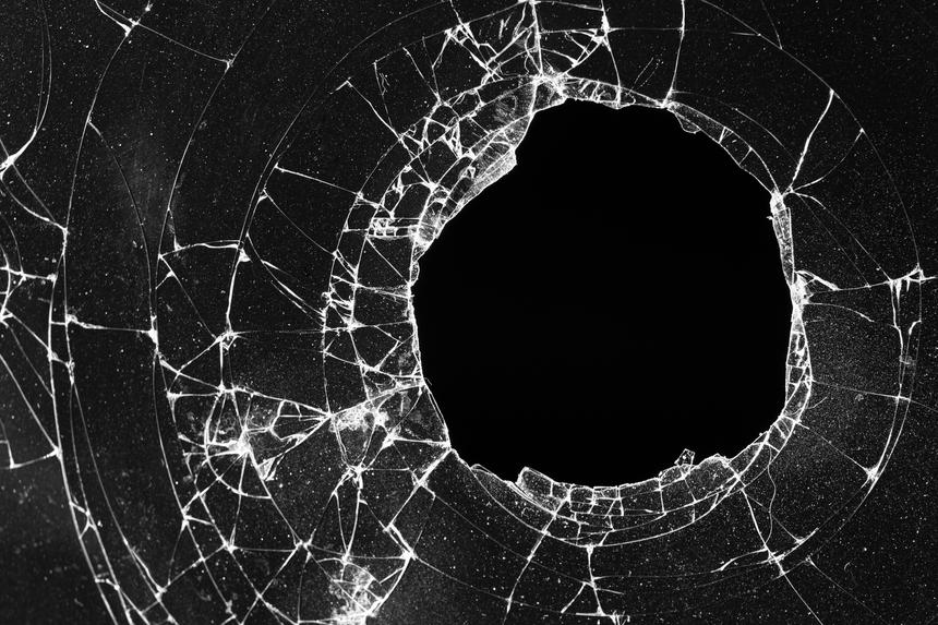 Драка произошла на глазах у пациентов: медработники разгромили приемный покой на корпоративе