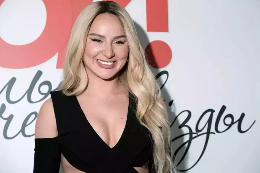 В Барвихе Luxury Village вместо Анны Asti в Новый год выступит Люся Чеботина