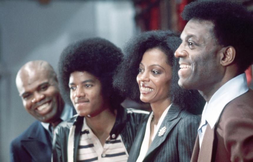 Брат Майкла Джексона обвиняется в изнасиловании 35-летней давности