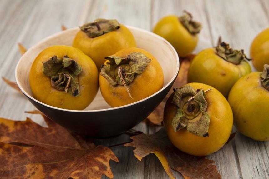 Сколько можно есть хурмы в день без последствий для организма: ответ врача