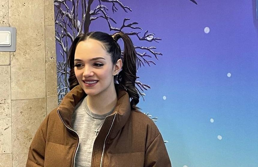 До сих пор шрам: врач потушила сигарету о спину фигуристки Медведевой