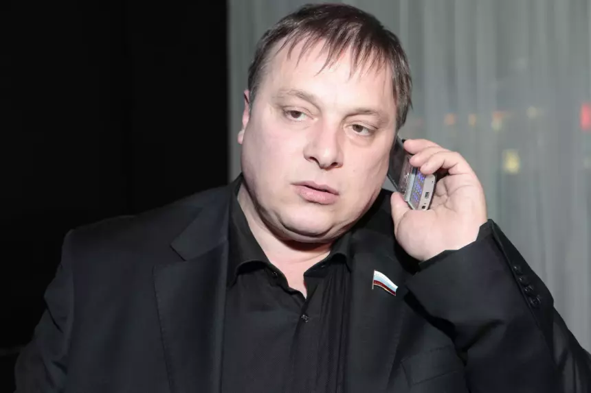 Продюсер Андрей Разин выступил с новыми угрозами в адрес Лолиты на фоне отмены ее концертов в РФ