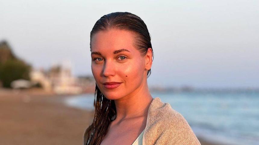 «Единственная, кто верил в меня»: Асмус высказалась о смерти близкого человека