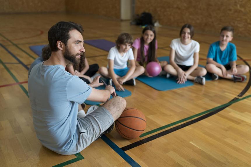 В Томске учителя физкультуры подозревают в домогательствах к пятикласснику