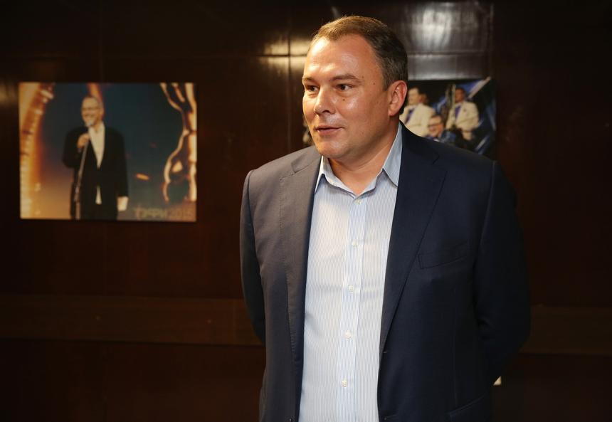 «Осталась дочь, у которой больше нет мамы»: Петр Толстой рассказал, как умирала его бывшая жена