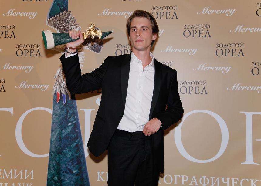 Звезду «Слова пацана» Ивана Янковского заподозрили в участии в мошенничестве