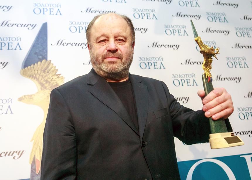 «Долго не разрешали ходить»: жена актера Ильина прокомментировала состояние здоровья мужа