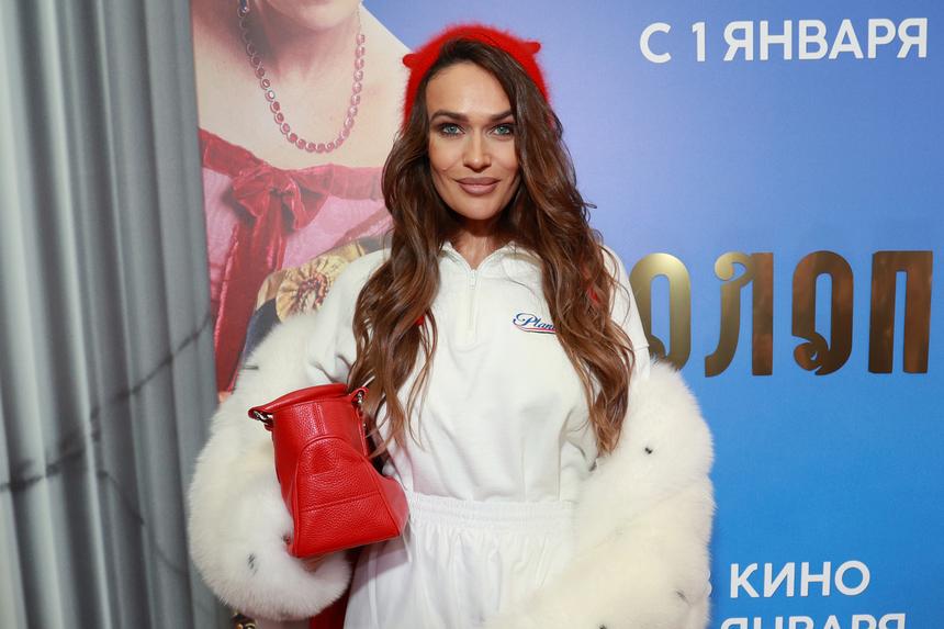 Алена Водонаева вмешалась в конфликт Бородиной и Жигаловой и высмеяла обеих