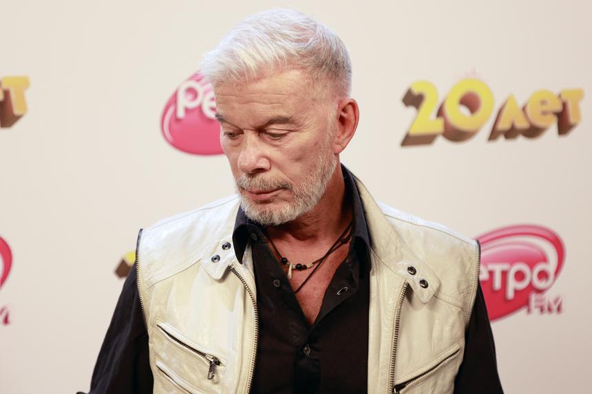 «Никакого комментария не давал»: Олег Газманов отрицает, что говорил об уважении к участникам «голой» вечеринки