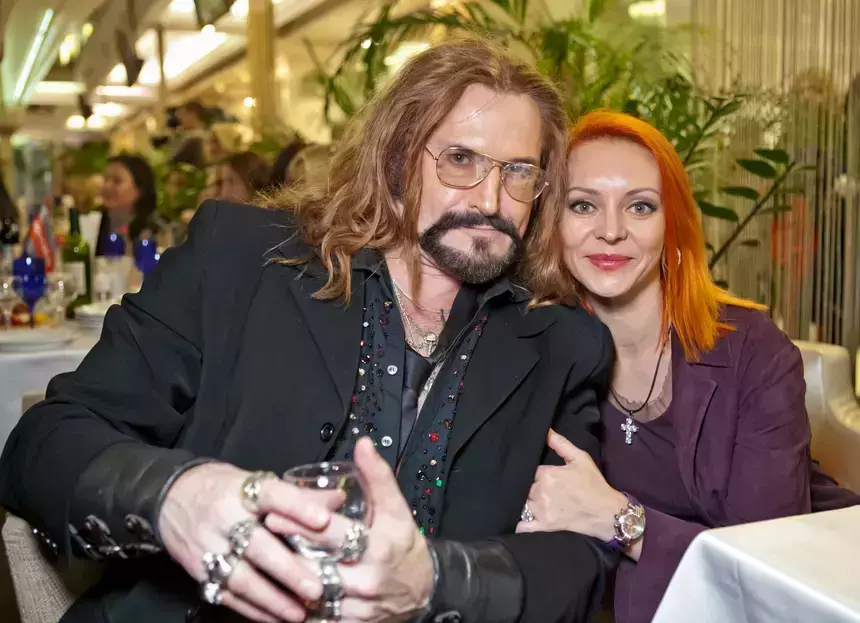 «Любовь и доверие только укрепляются»: на фоне скандала жена Джигурды опубликовала домашнее видео