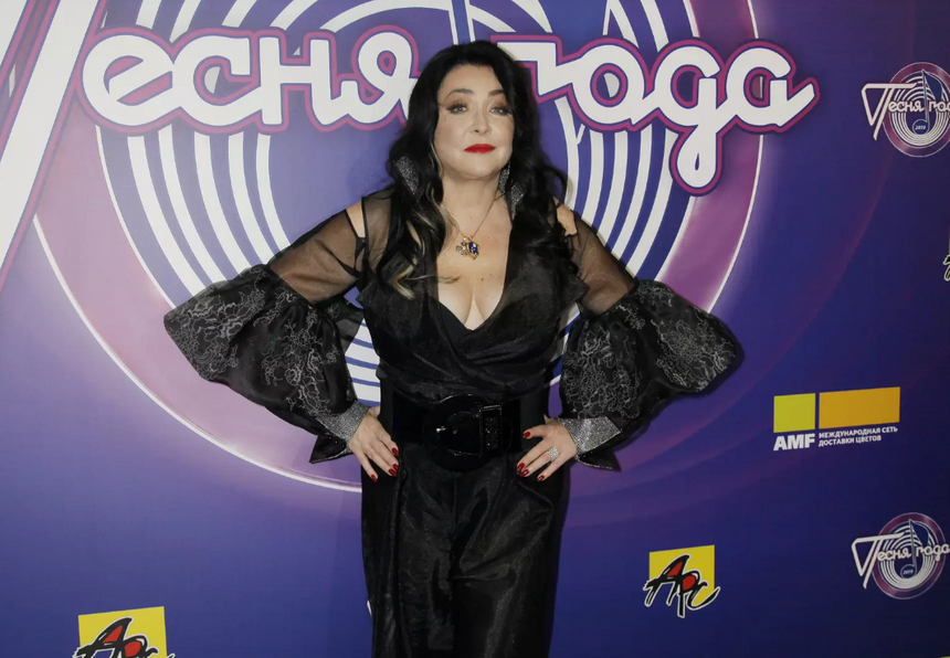 «Запрещена»: певица Лолита высказалась о зарубежных гастролях