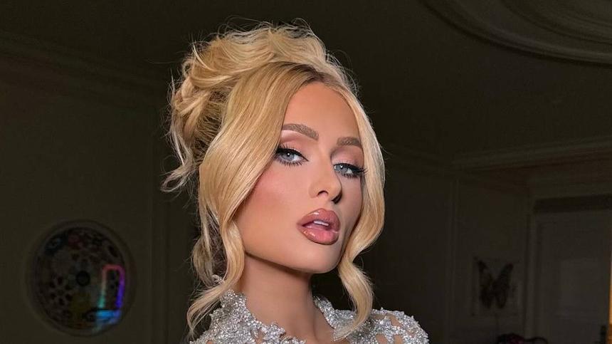 Пэрис Хилтон показала фигуру в прозрачном свадебном платье