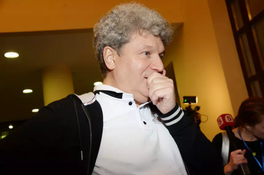 Сергей Минаев признал, что пел за Александра Цекало в кабаре-дуэте «Академия»