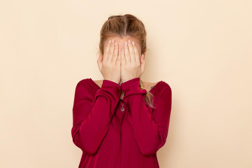 Пьяный россиянин избил дочь палкой до разрыва селезенки