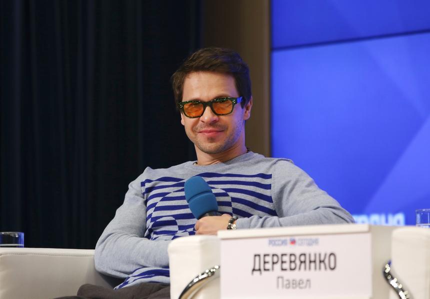 Деревянко одолжил машину у экс-жены, чтобы свозить новую девушку на вечеринку