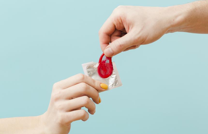 Нет презерватива – нет секса: как выбрать контрацептив и уговорить партнера пользоваться им