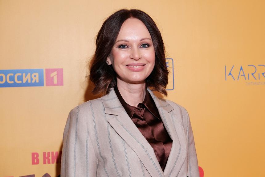 58-летняя актриса Ирина Безрукова блеснула на премьере нового фильма