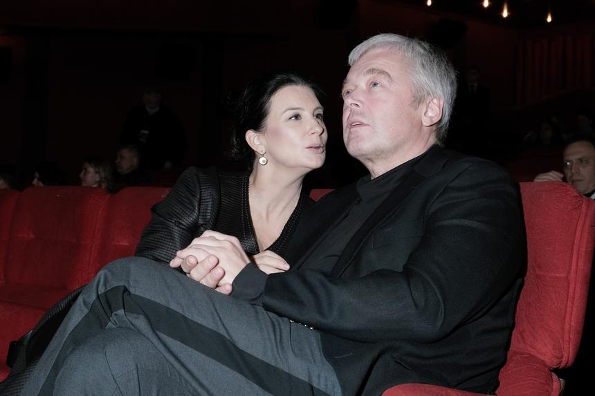 Екатерина Стриженова вышла в свет со свекровью-монахиней