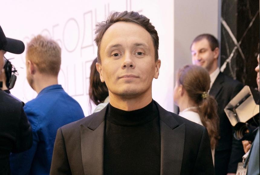 Актеры из «Слова пацана» осчастливили детей шоумена Соболева